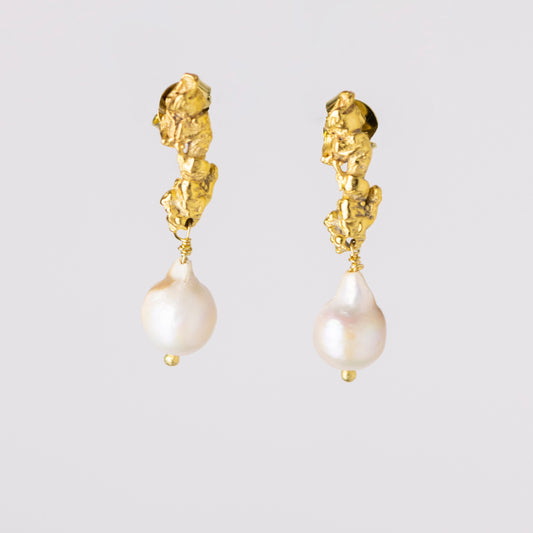 Agni pearl earrings